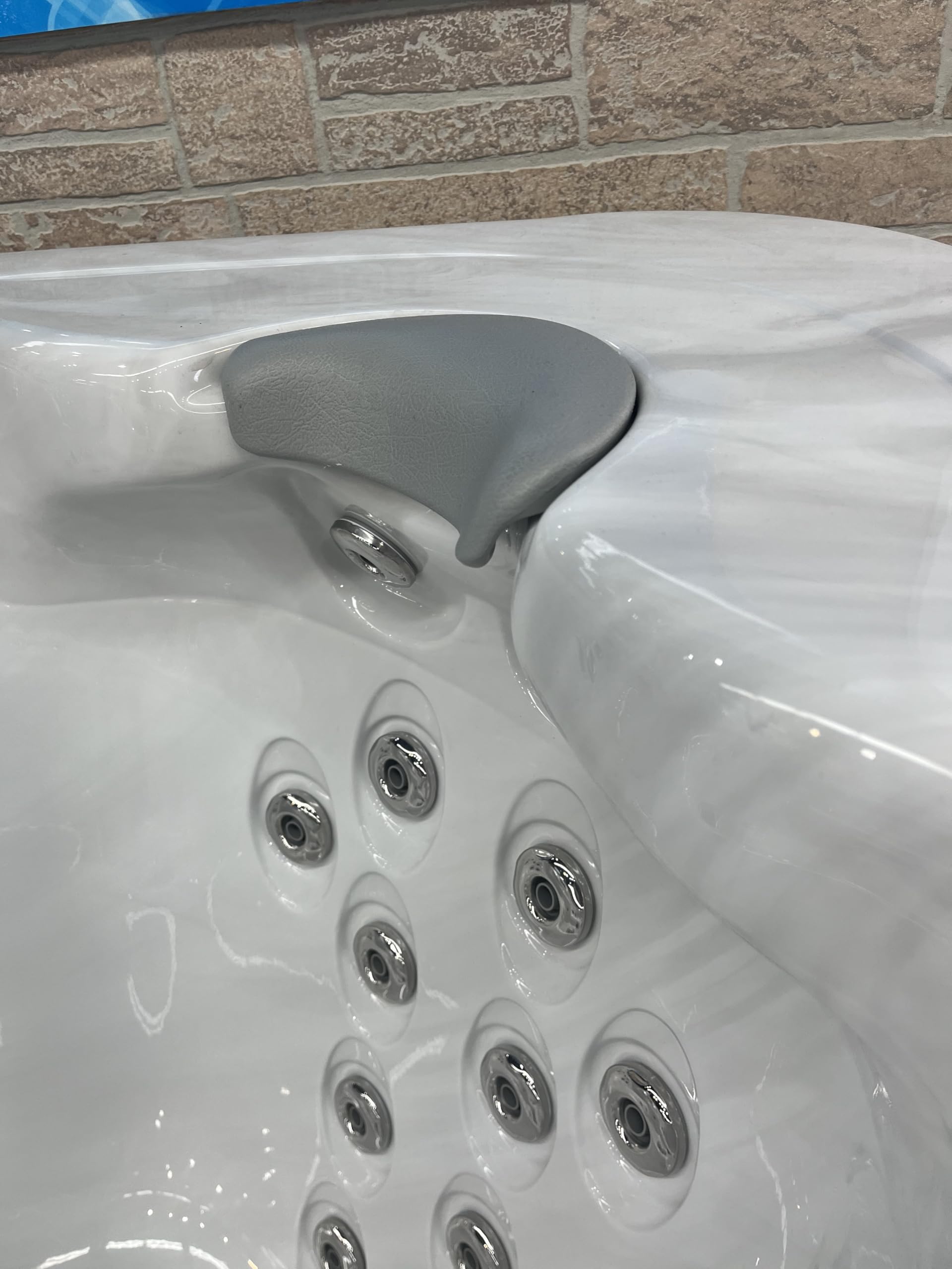 Replacement Neck Head Rests to fit Artesian Hot Tub Specifically Designed to fit South seas Spas Models 840 LE, 840BE,965L, 760L, 860B, 850L, 850B, 753DL,748L,748B, 737BE, 743D