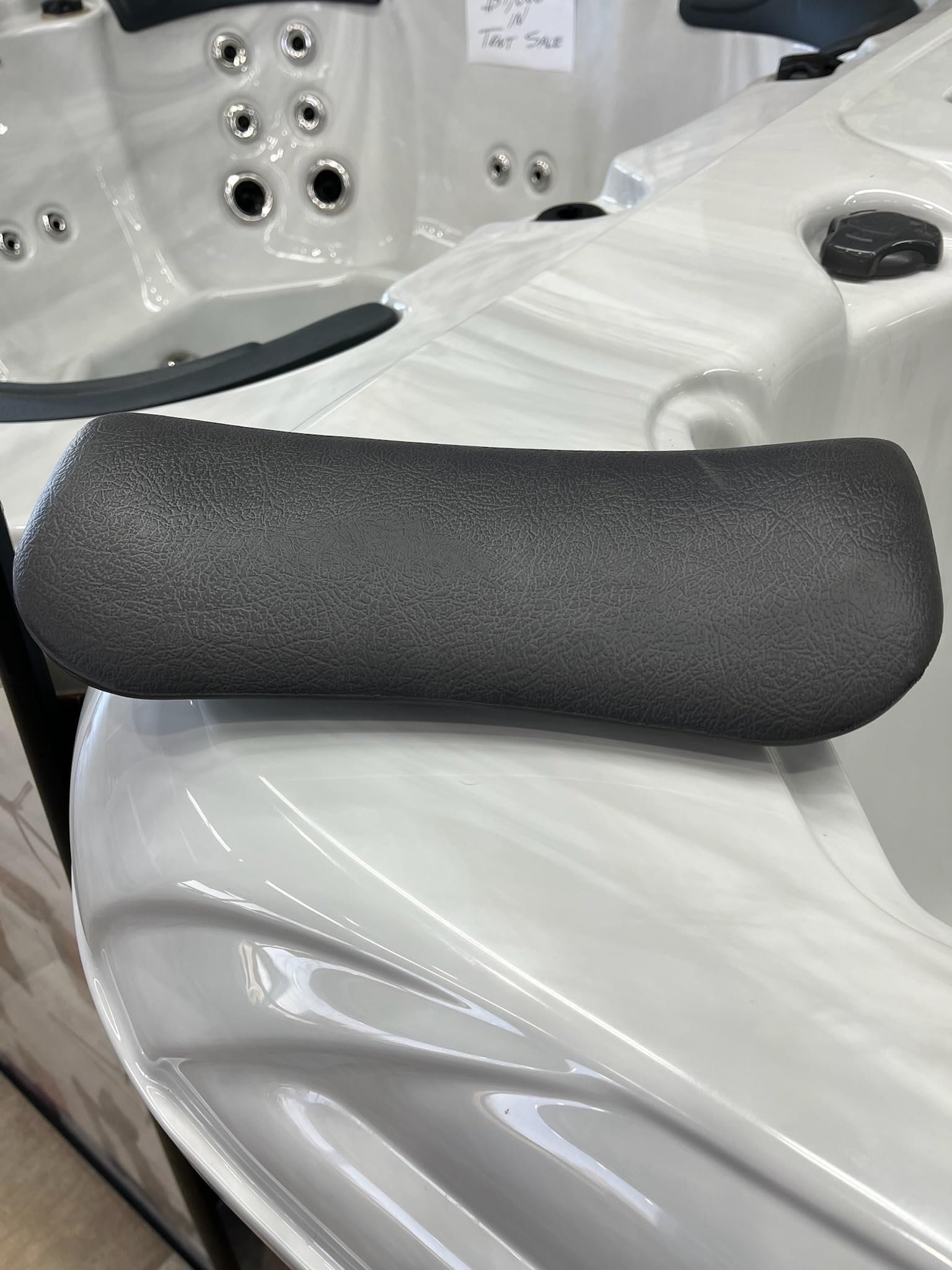 3 Pack Replacement Head Rests to fit Artesian,Tropic seas and South seas spas Designed for 2018-2023 Models, This Replacement Pillow is Easy to Install with its Two pin Design, no Tools Required.